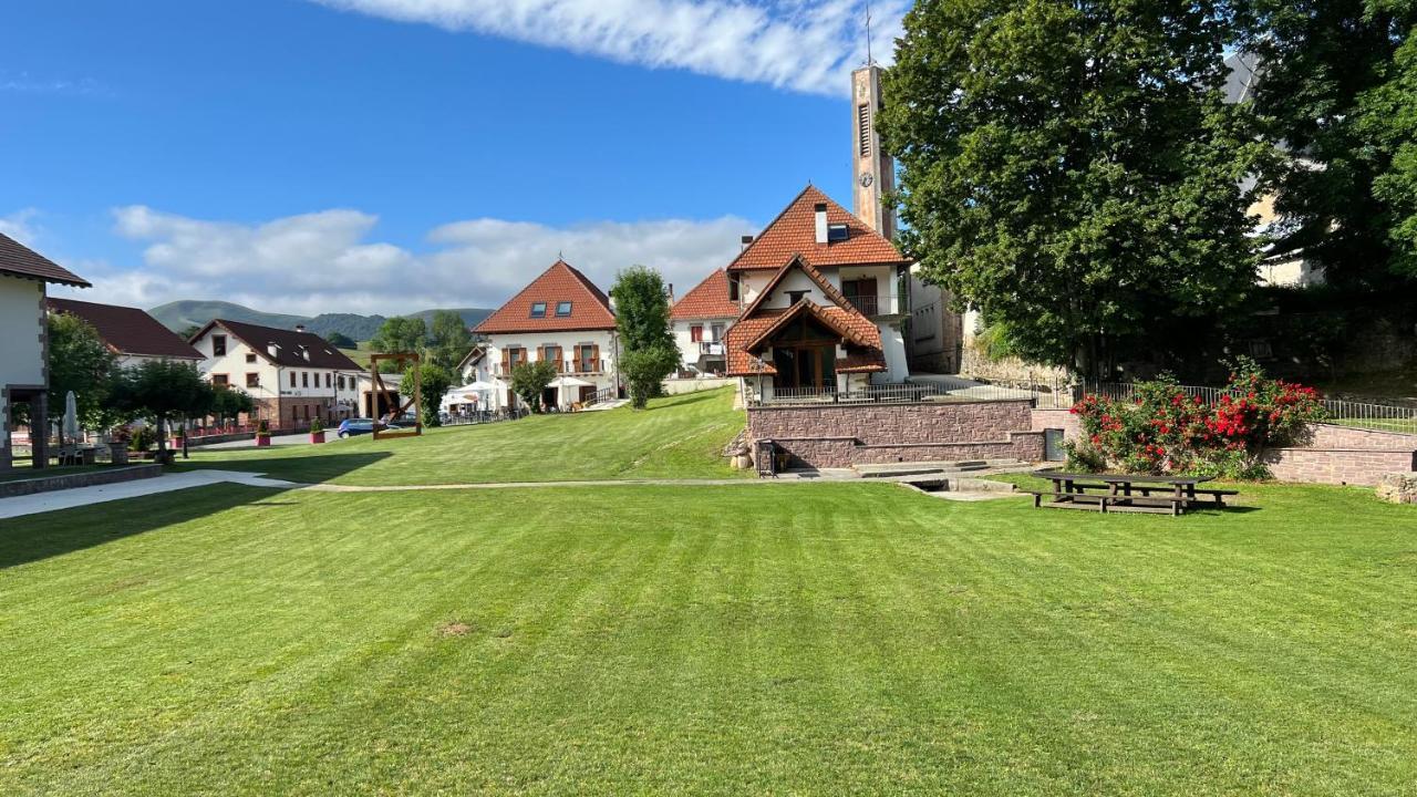 Casa Rural Roncesvalles Espinal-Auzperri المظهر الخارجي الصورة